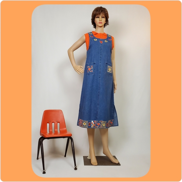 SOLD Vtg denim over-all dress - Picture 4 of 15